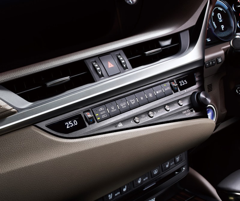 レクサスES300h センタークラスター