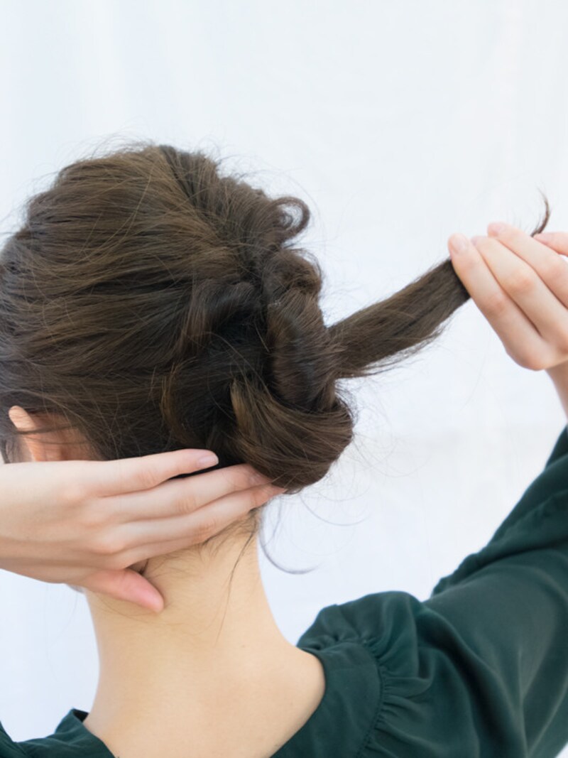 くるりんぱして、巻きつけていく