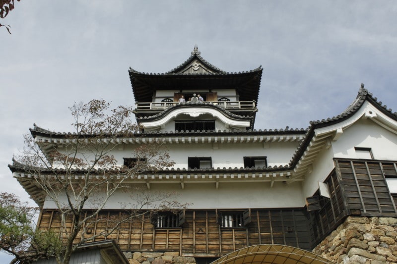 天守構造は望楼型、三重四階地下二階のお城だ