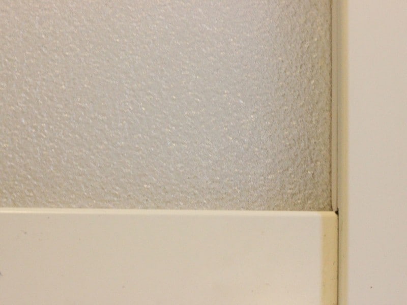 重曹水の使い方:【アフター】スプレーで重曹水をかけたあと、布で拭き取ると、だいぶキレイになりました