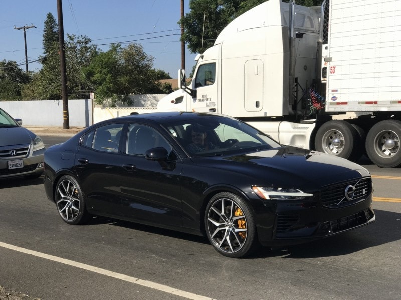 ボルボ新型S60 T8