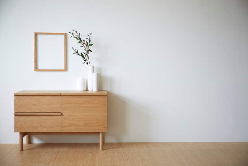 リビングに収納がない場合は背が低めの収納をチョイス