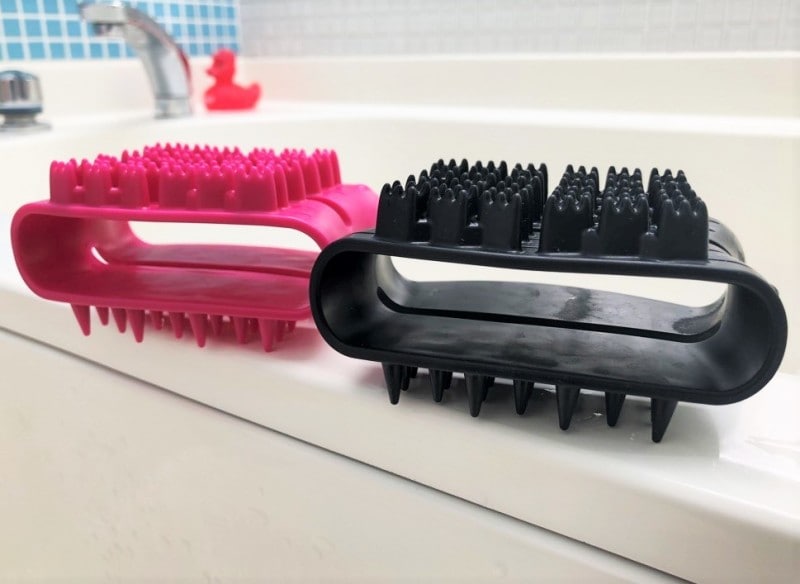 形が他のシャンプーブラシと違う!「カミエル ウォッシュブラシ」