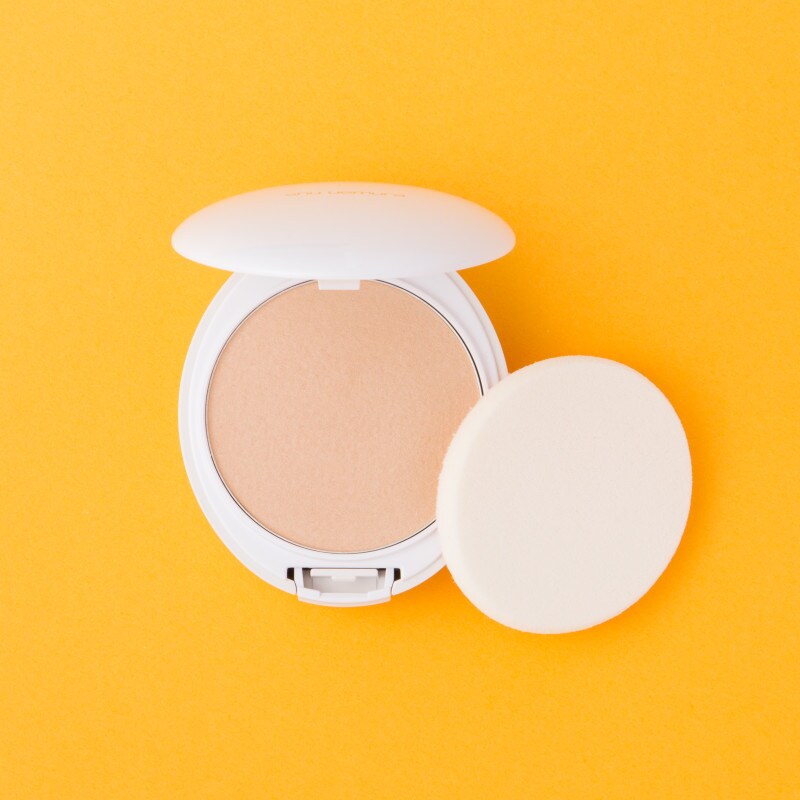 シュウ ウエムラ ザ・ライトバルブ エリアル コンパクト ファンデーション