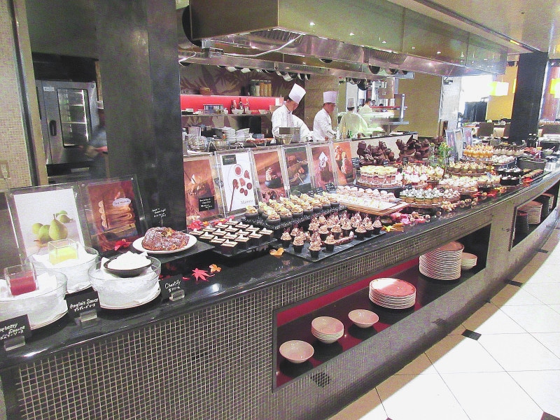 ウェスティンホテル東京「ザ・テラス」 メインのブッフェ台