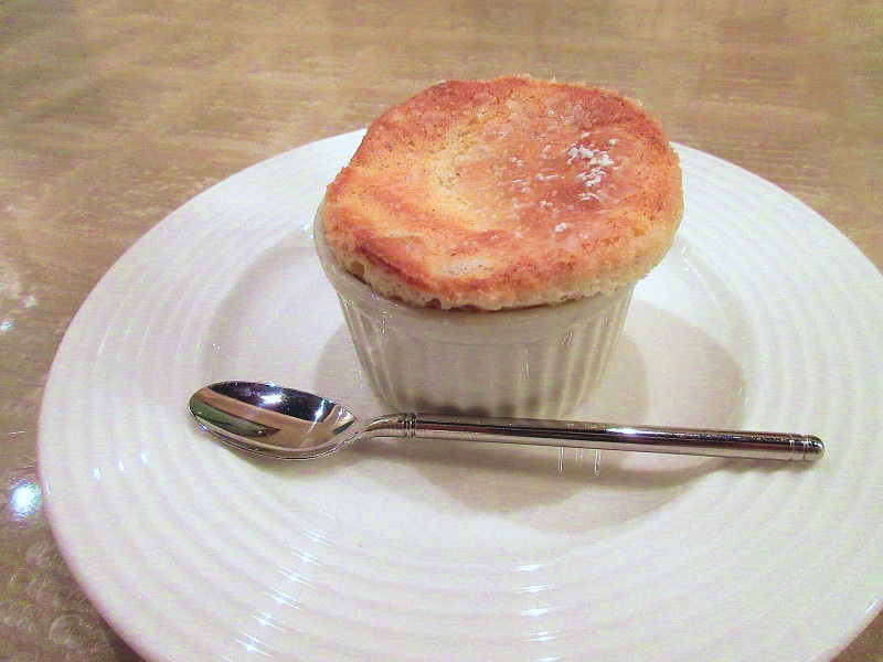 ウェスティンホテル東京「ザ・テラス」 特製スフレ