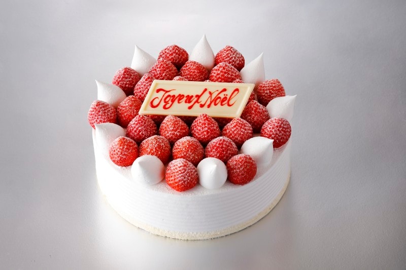 ホテルニューオータニ東京の『スーパーあまおうショートケーキ』  12,000円（税別） 直径21ｃｍ×高さ6.5ｃｍ