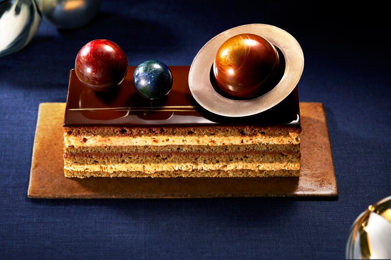 ザ・キャピトルホテル東急のノエルショコラ 4,800円(税別) 17cm×7.5cm