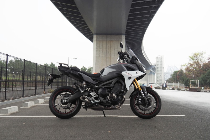 トレーサー900サイドビュー