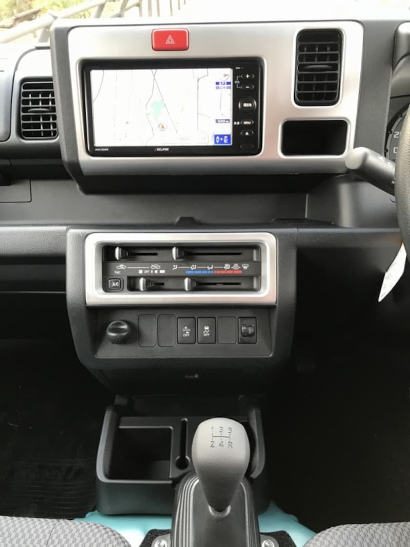 スバル『SAMBAR（サンバー）』（ナビゲーションはオプション）