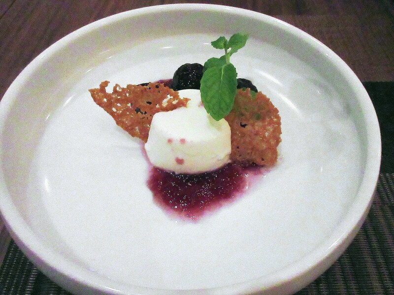 fits ココナッツのブランマンジェ 巨峰 ローズヒップ