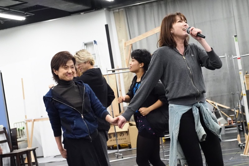『オン・ユア・フィート！』稽古より。写真提供：東宝演劇部