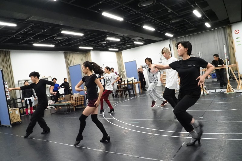 『オン・ユア・フィート！』稽古より。写真提供：東宝演劇部