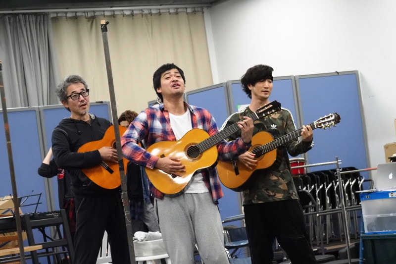 『オン・ユア・フィート！』稽古より。写真提供：東宝演劇部