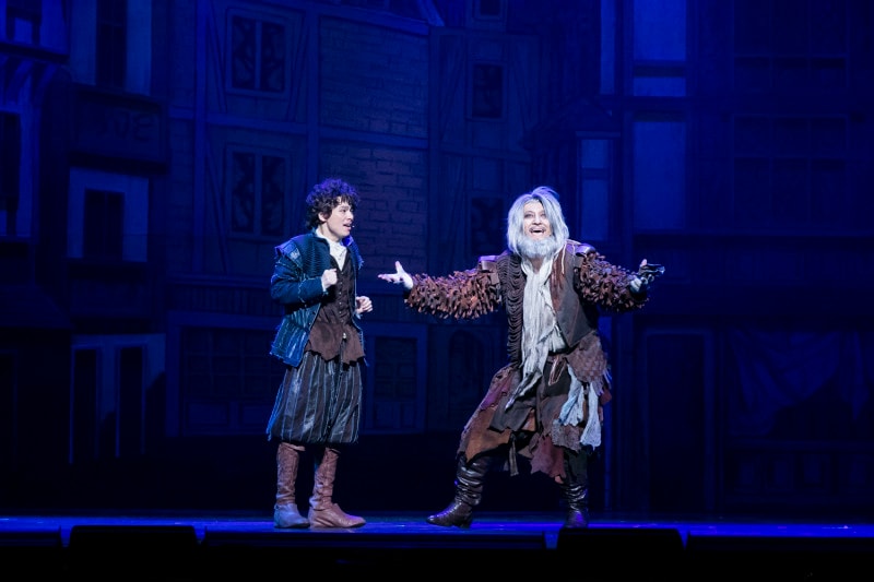 『サムシング・ロッテン』写真提供:エイベックス・エンタテインメント