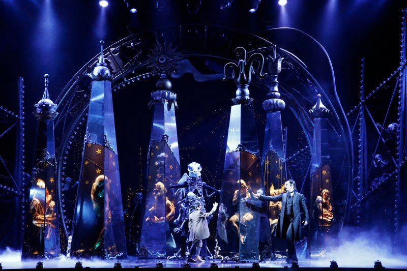 『ラブ・ネバー・ダイ』写真提供：ホリプロ