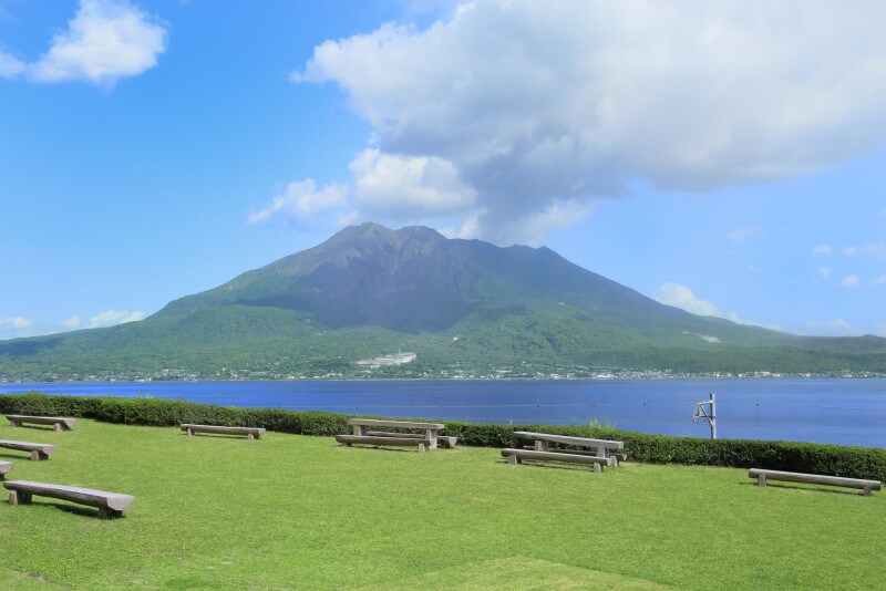 都会と地方の収入・家計を比べてみました