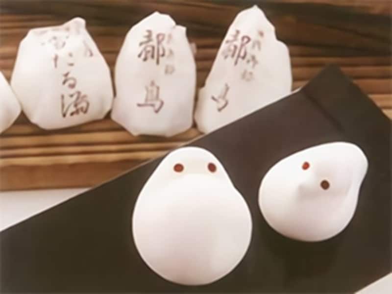 真っ白な和菓子「雪たる満」