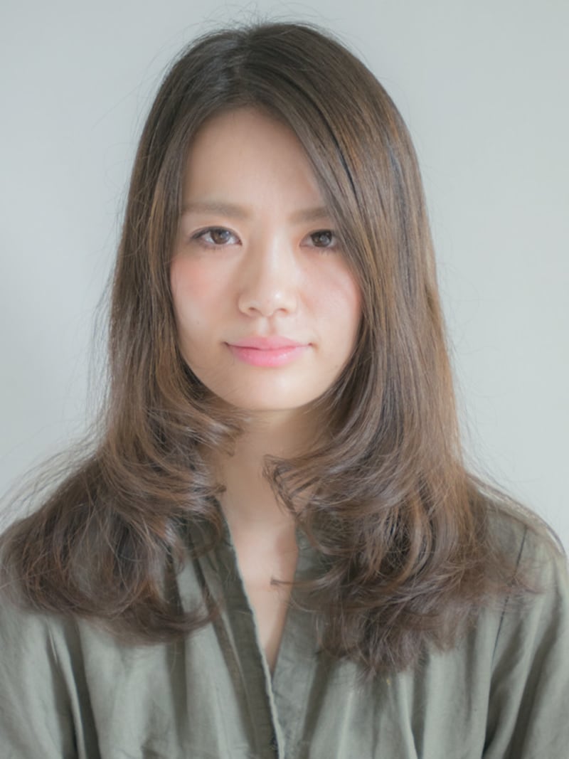 顔周りが重くなった印象に