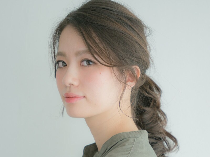 小顔に見えるヘアアレンジのポイント