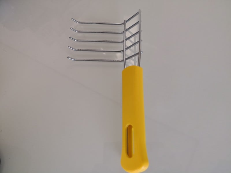 ダイソーのおすすめグッズ8：グリル用返しL型