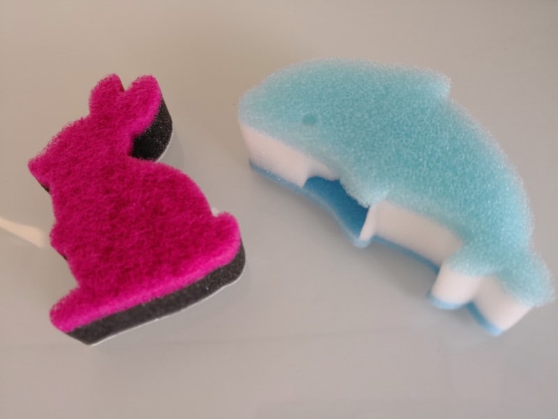 ダイソーのおすすめグッズ9：収納に困らない食器洗い用スポンジ