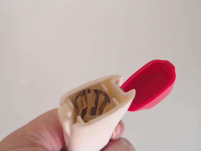 ダイソーのおすすめグッズ18：朱肉不要の印鑑ケース