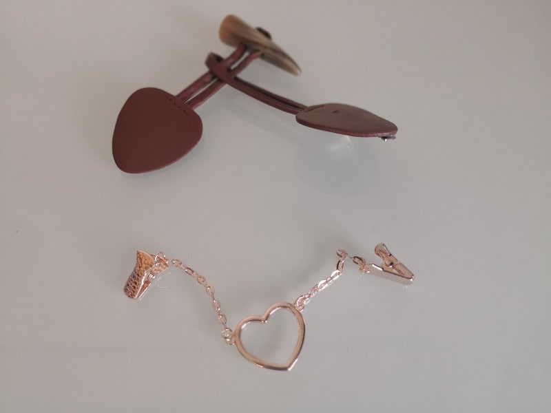 ダイソーのおすすめグッズ20：ストールどめ