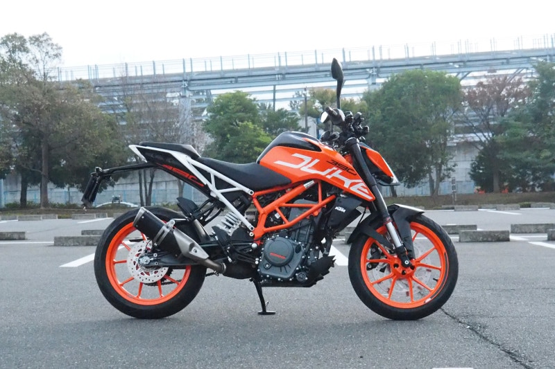 390DUKEサイドビュー