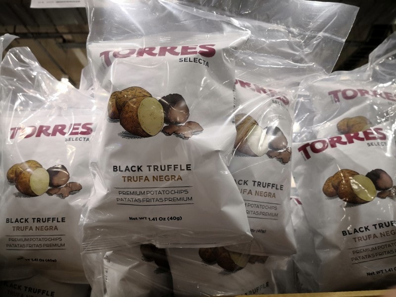 コストコのおすすめ食べ物3:トレース ポテトチップス黒トリュフ