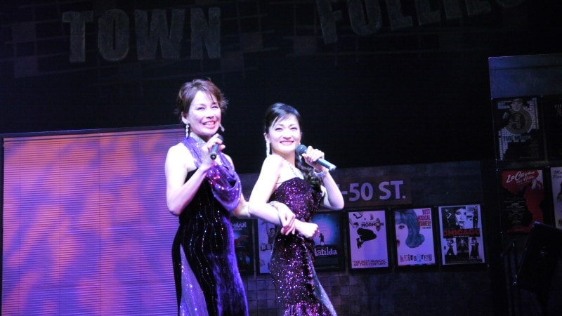 『DOWNTOWN FOLLIES』過去の舞台より。