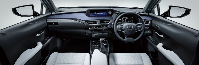 UX250h「version L」(インテリアカラー:コバルト)<オプション装着車>