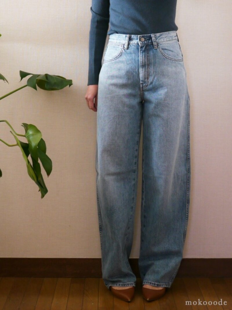 UniqloUハイライズワイドストレートジーンズ