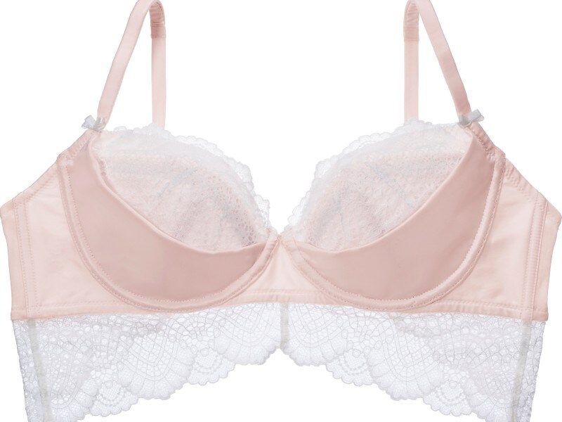 機能面はもちろん、レースを使った大人かわいいデザインも魅力