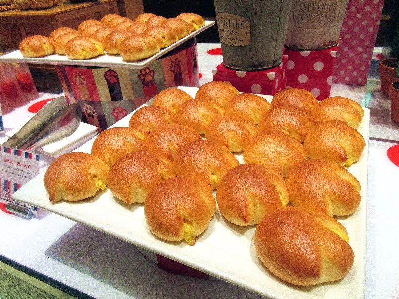 ヒルトン東京 猫パンチ クリームパン