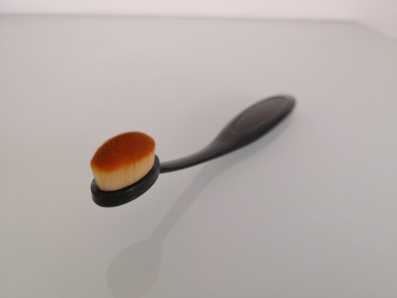 キャンドゥおすすめ商品14:人気の歯ブラシタイプのフェイスブラシ