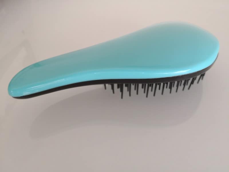 キャンドゥおすすめ商品15:髪が絡まりづらいヘアブラシ