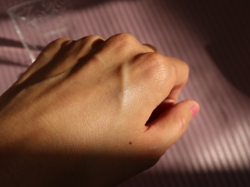 プチプラなのにデパコス並みの濡れツヤ肌になれる、とSNSで話題に