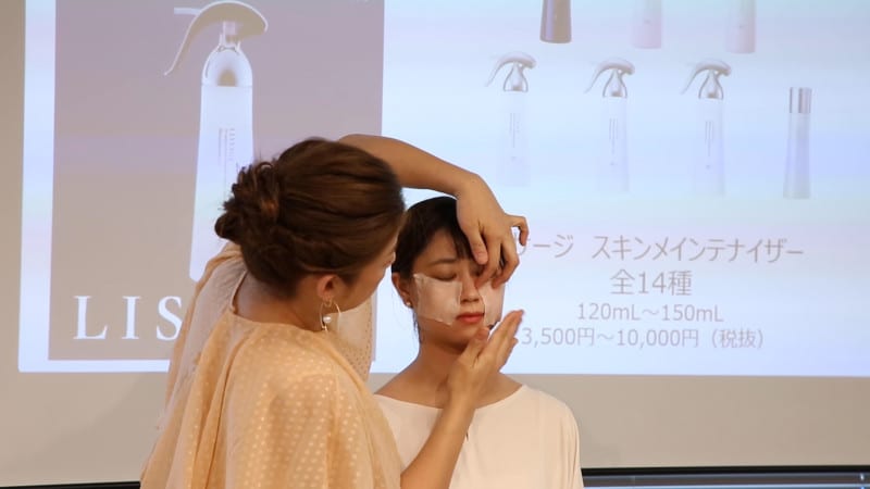 コットンが乾燥するとお肌も乾燥してくるので、必ずコットンは乾く前に取りましょう