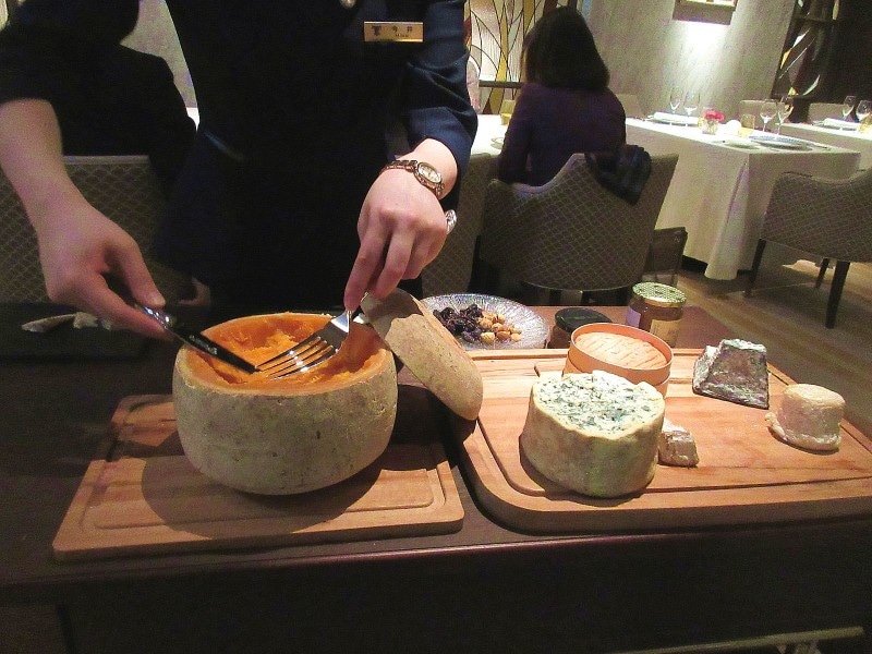 レストラン プルニエ 熟成フロマージュ