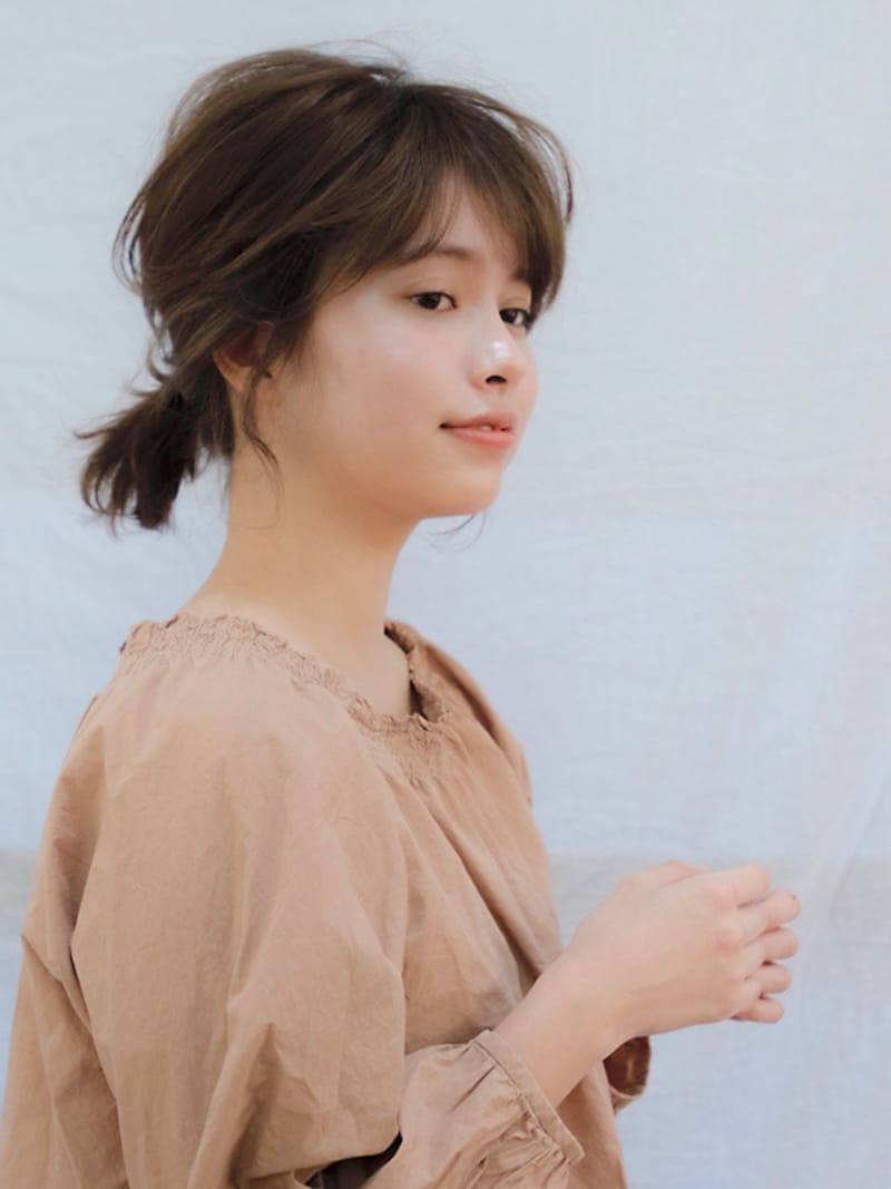 丸顔に似合う髪型・ヘアアレンジとは?