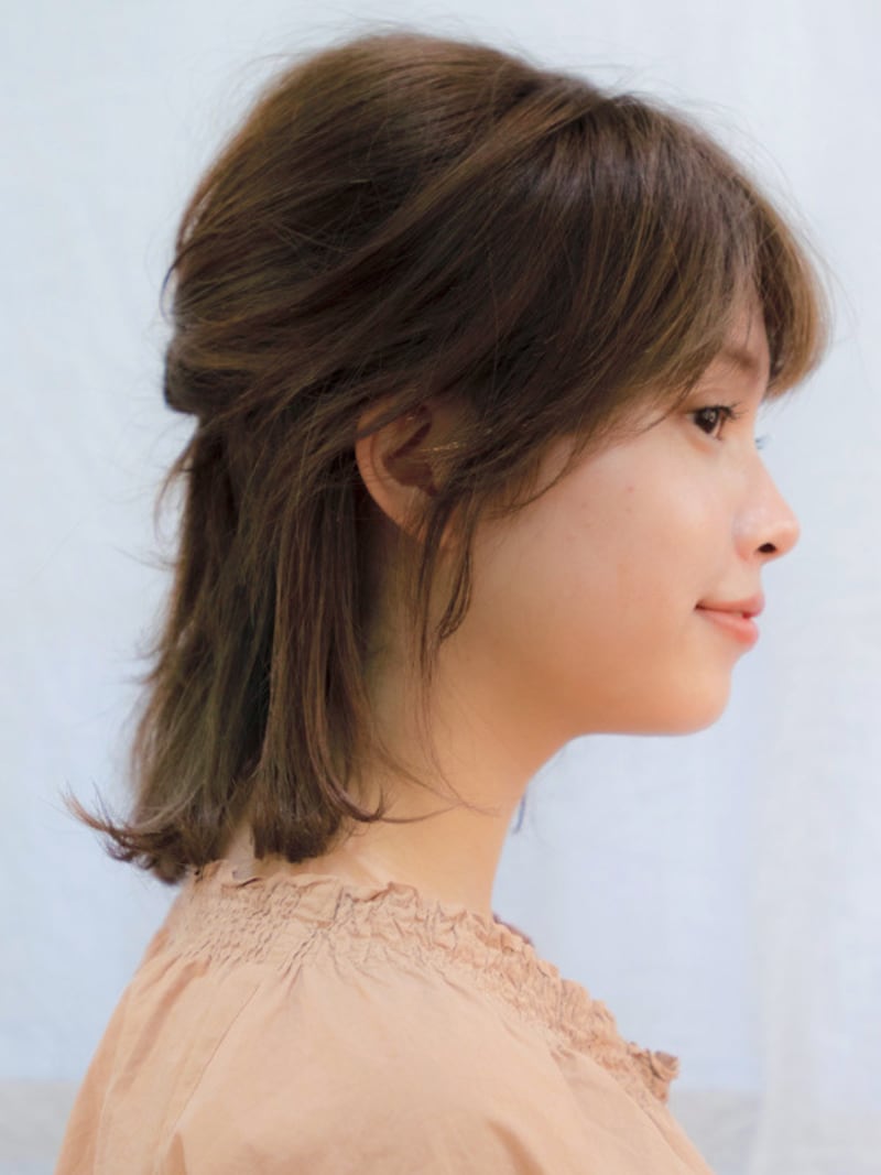 トップの高さを出して丸顔をカバー