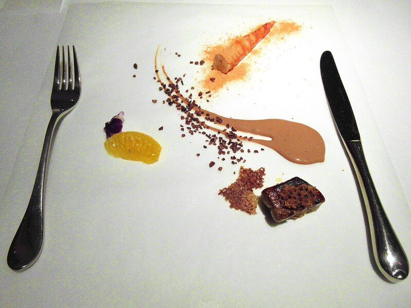 AZUR et MASA UEKI（アズール エ マサ ウエキ） シグネチャーディッシュのひとつ「甘美なる憂愁」こと「フォアグラ 海老 ショコラシャンティ」