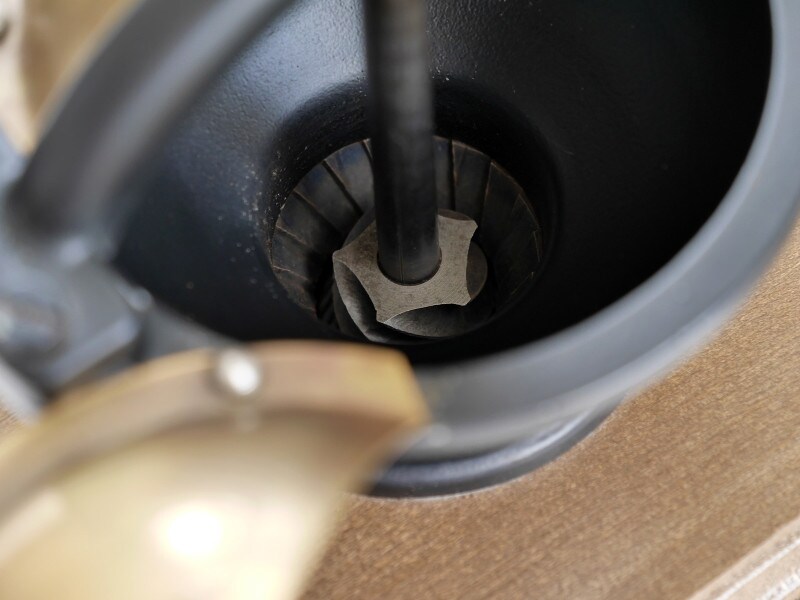 ザッセンハウス ミル ラパスの刃は硬質特殊鋼（合金）製（2019年2月11日撮影）