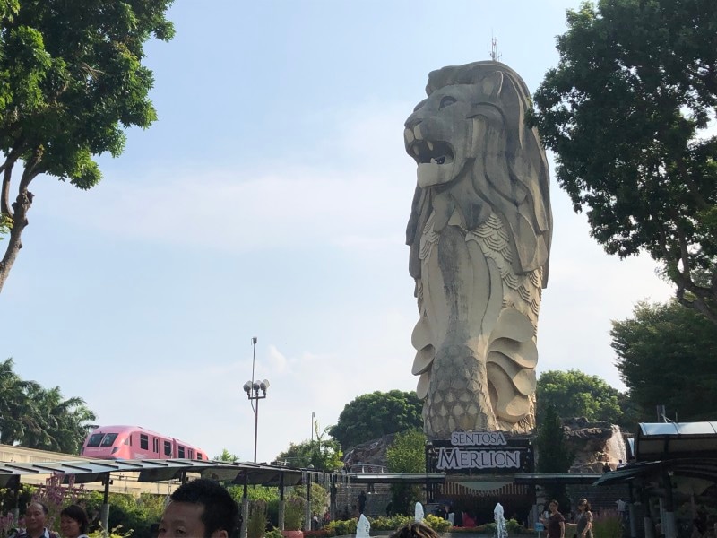セントーサ島のマーライオン