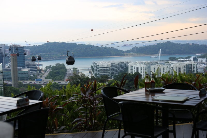 眺望抜群のダスクバー