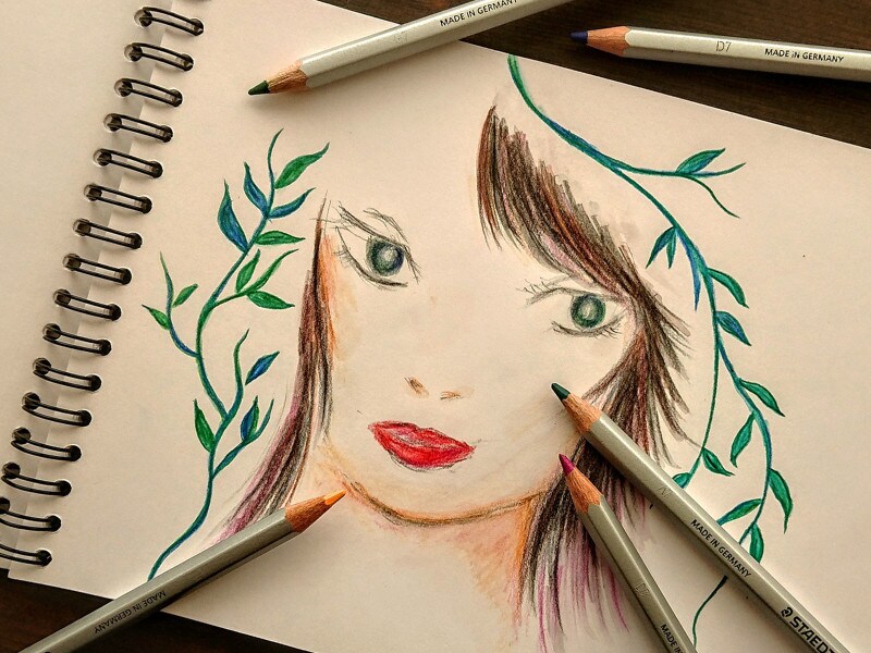 鮮やかな色が特徴のカラト水彩色鉛筆。水で濡らせば水彩画タッチになる。