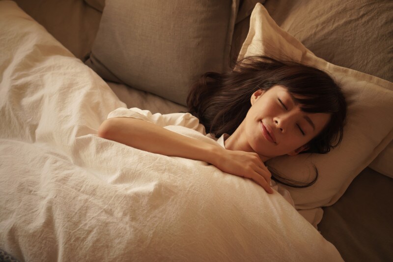 睡眠中に受ける摩擦で、知らないうちに髪はダメージを受けている