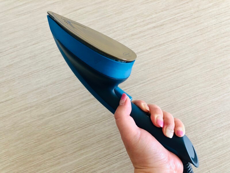 初めてトゥイニーを見た時は正直、「大きいし使いにくそう」と思いましたが、実際に動かすのはこのスチーム面だけ。むしろ軽く感じます