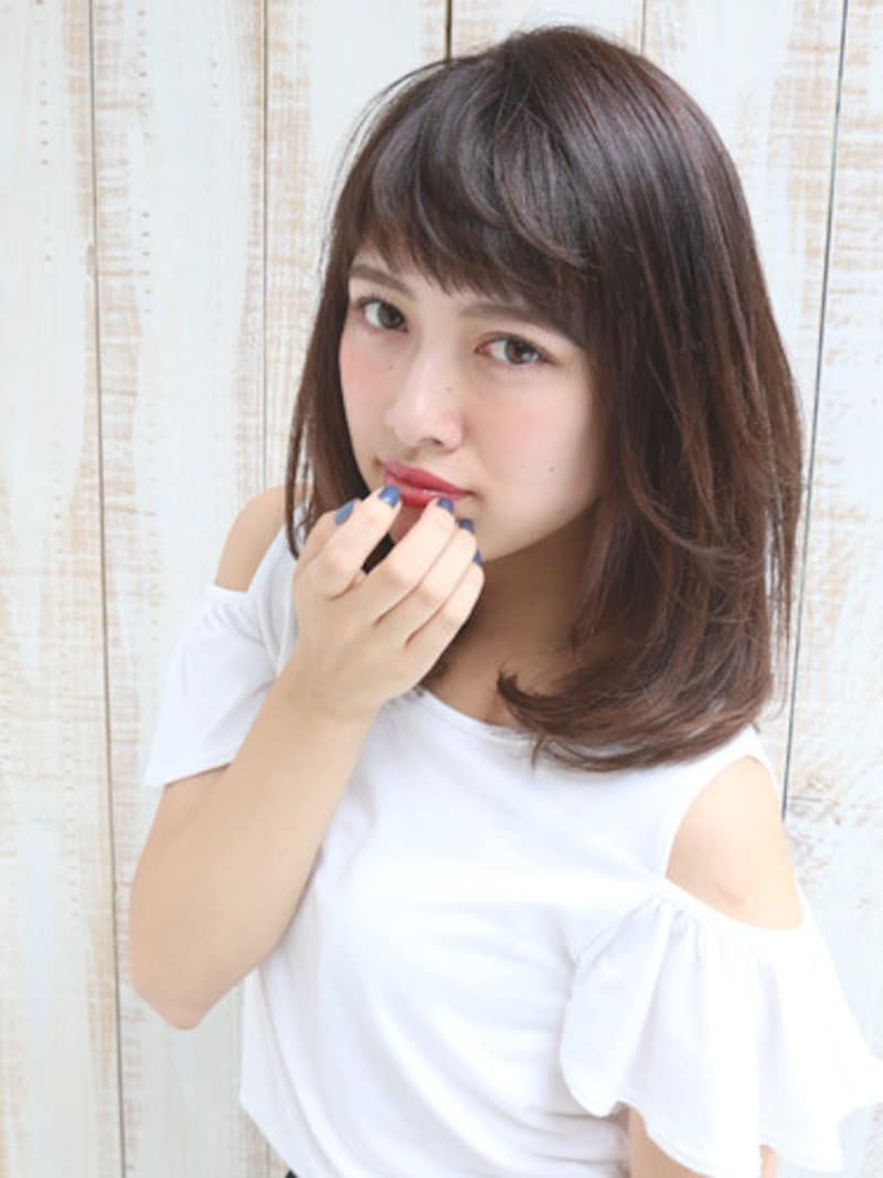 オン眉前髪に動きがあるので、初心者でもオン眉の髪型に挑戦しやすい